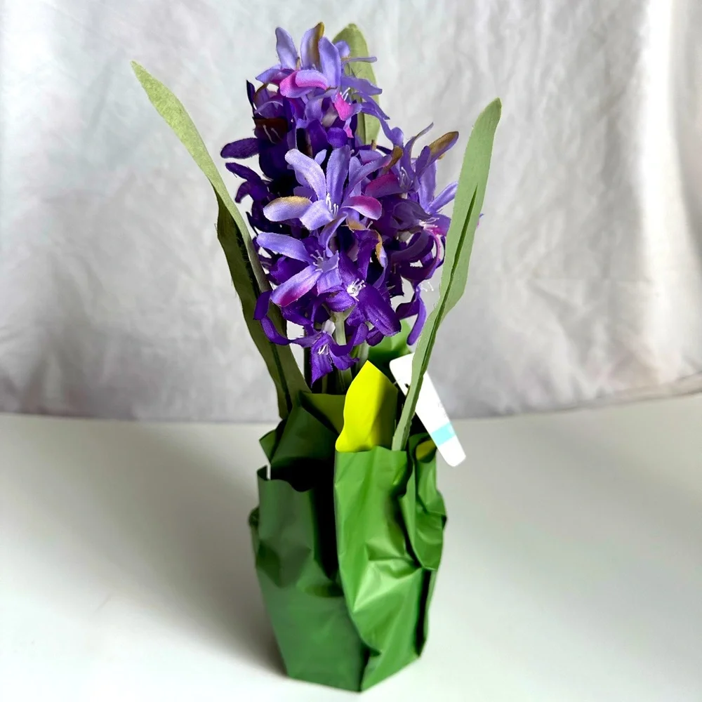 NWT Artificial Potted Purple Hyacinth - Realistic Floral Decor